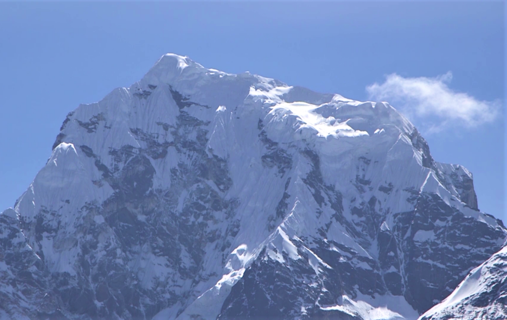 Fels- und Eisgigant im Himalaya
