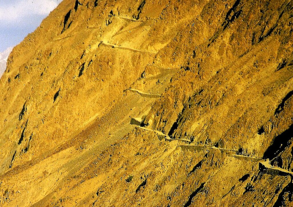 Jeeppiste im Karakorum