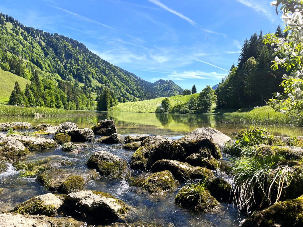 EinsamerGrenzübergang von Österreich nach Deutschland