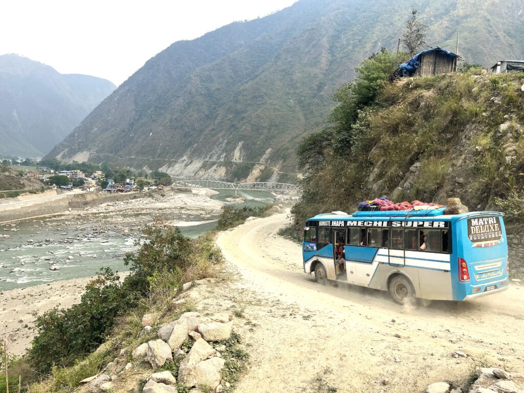 Strasse Kathmandu-Paphlu
